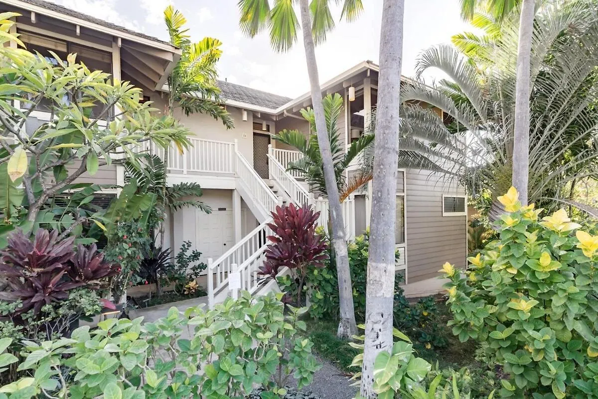 Gaze Out At Panoramic Ocean Views From An Airy Coastal Oasis Wailea (Maui)