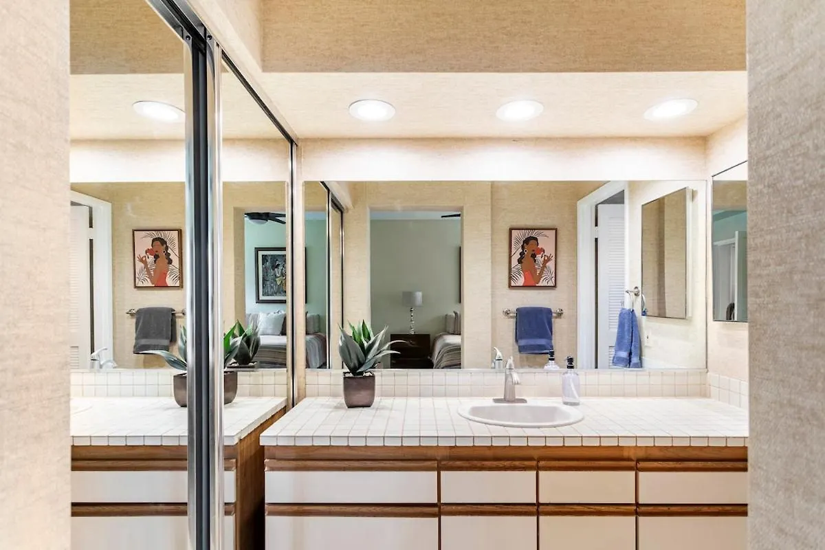 Gaze Out At Panoramic Ocean Views From An Airy Coastal Oasis Apartment Wailea (Maui)