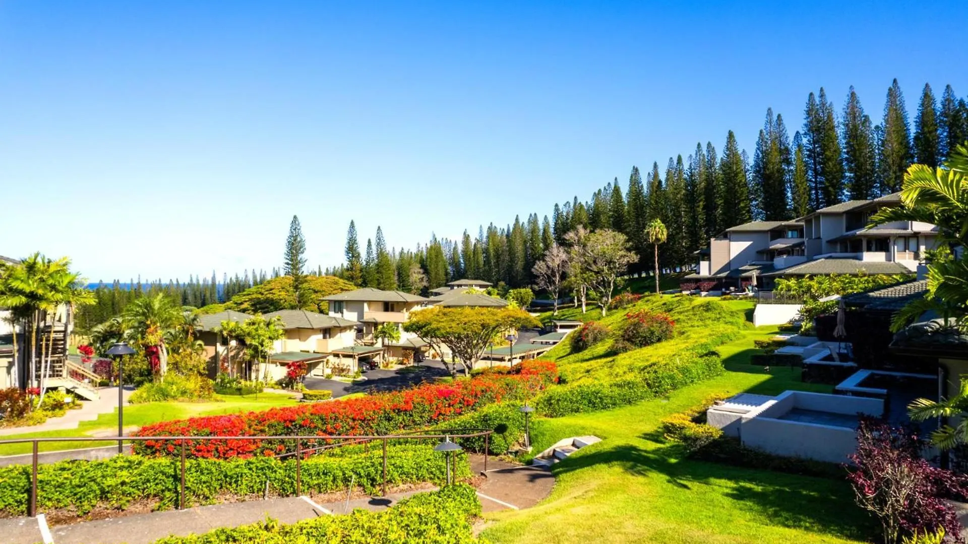 Kbm Spacious 3-bedroom Golf Collection Multi Unit Listing Same Enclave Golf Course Views 2 Free Cars Kgv-19p3t1 Kapalua