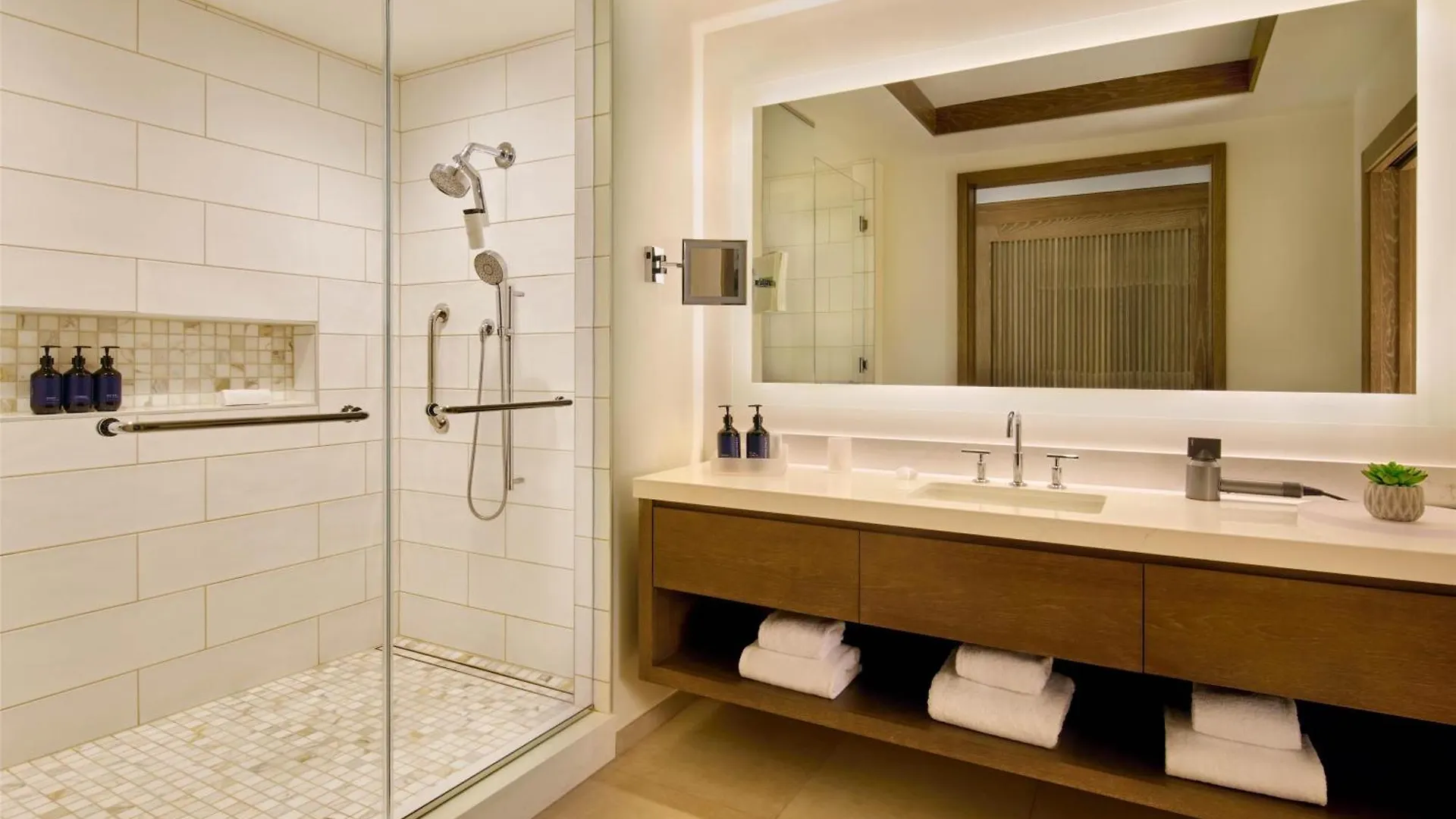 Resort Grand & Spa, A Waldorf Astoria