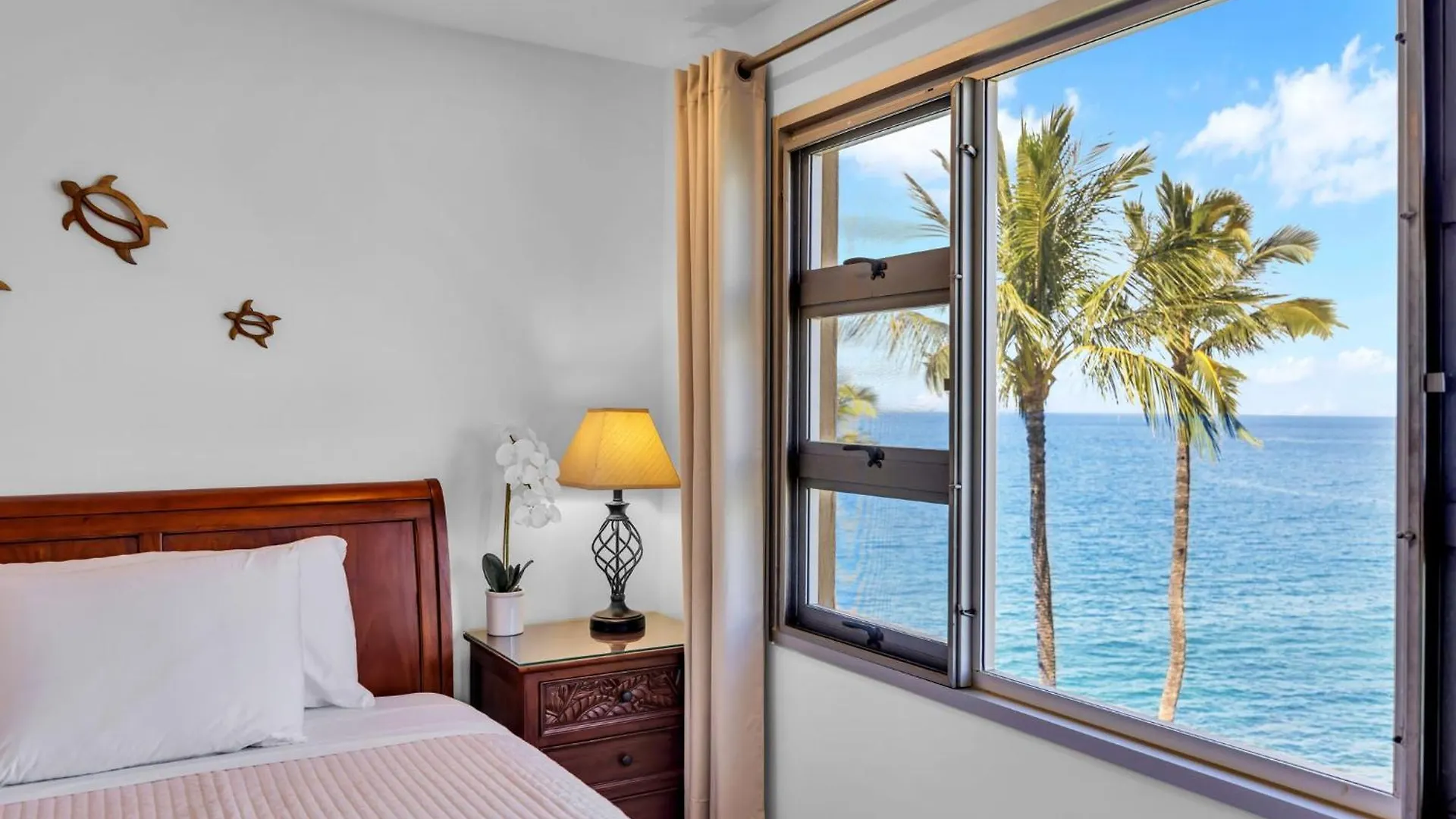 Watch Whales And Sunsets From Your Bed - Double Master Sunset *