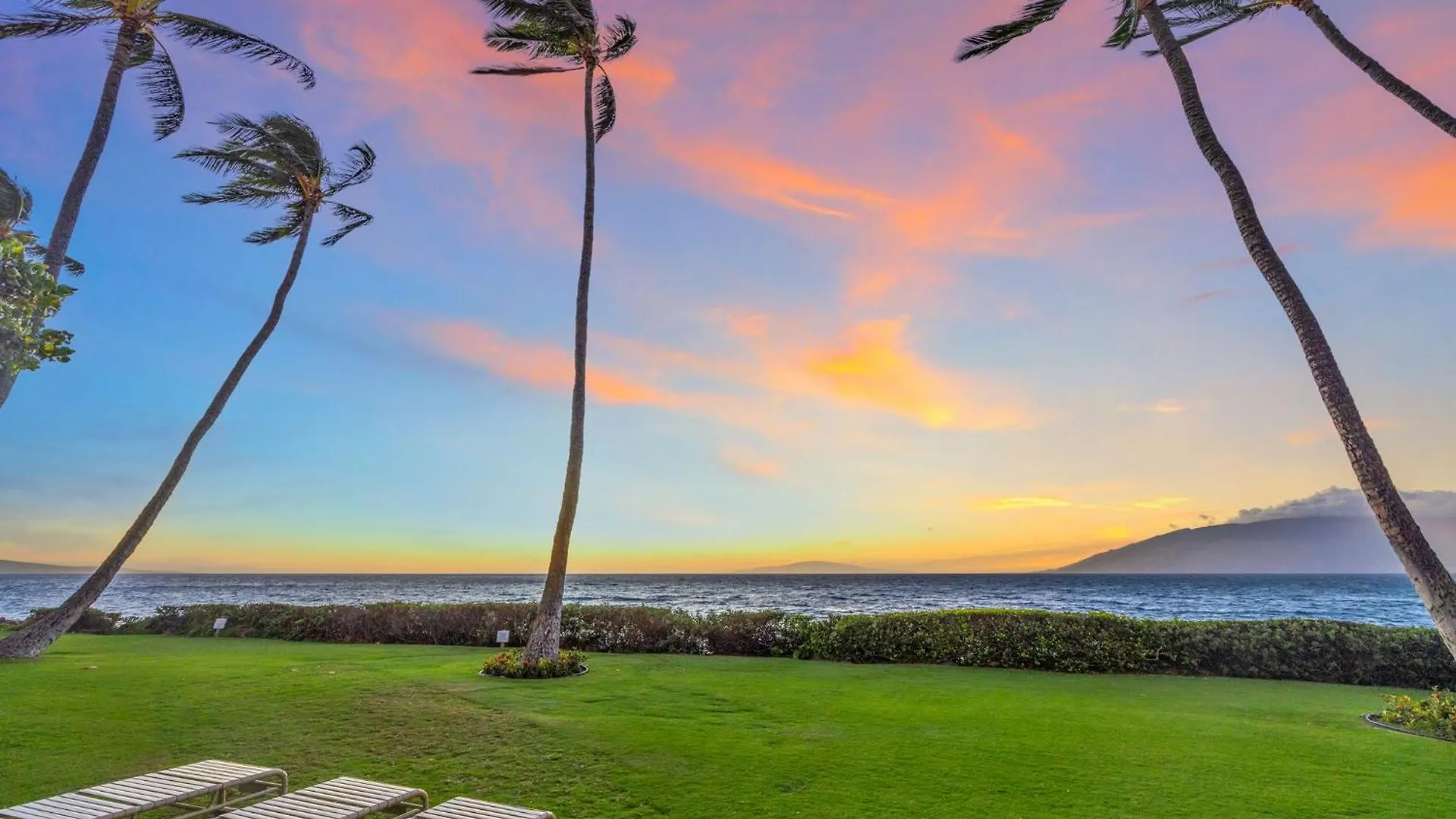 Watch Whales And Sunsets From Your Bed - Double Master Sunset *
