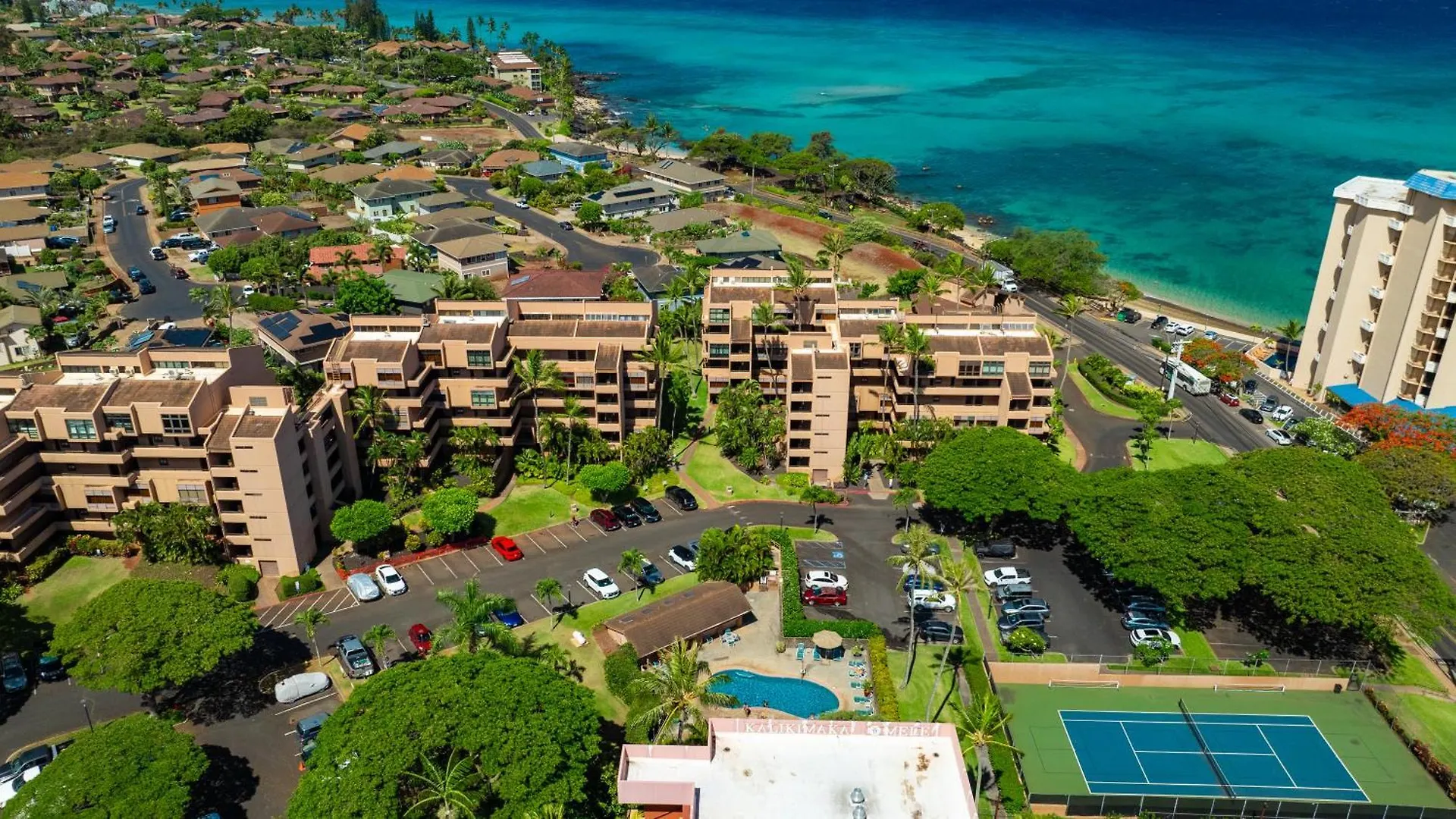 Oceanview Kahana - Walk To & Dining Resort