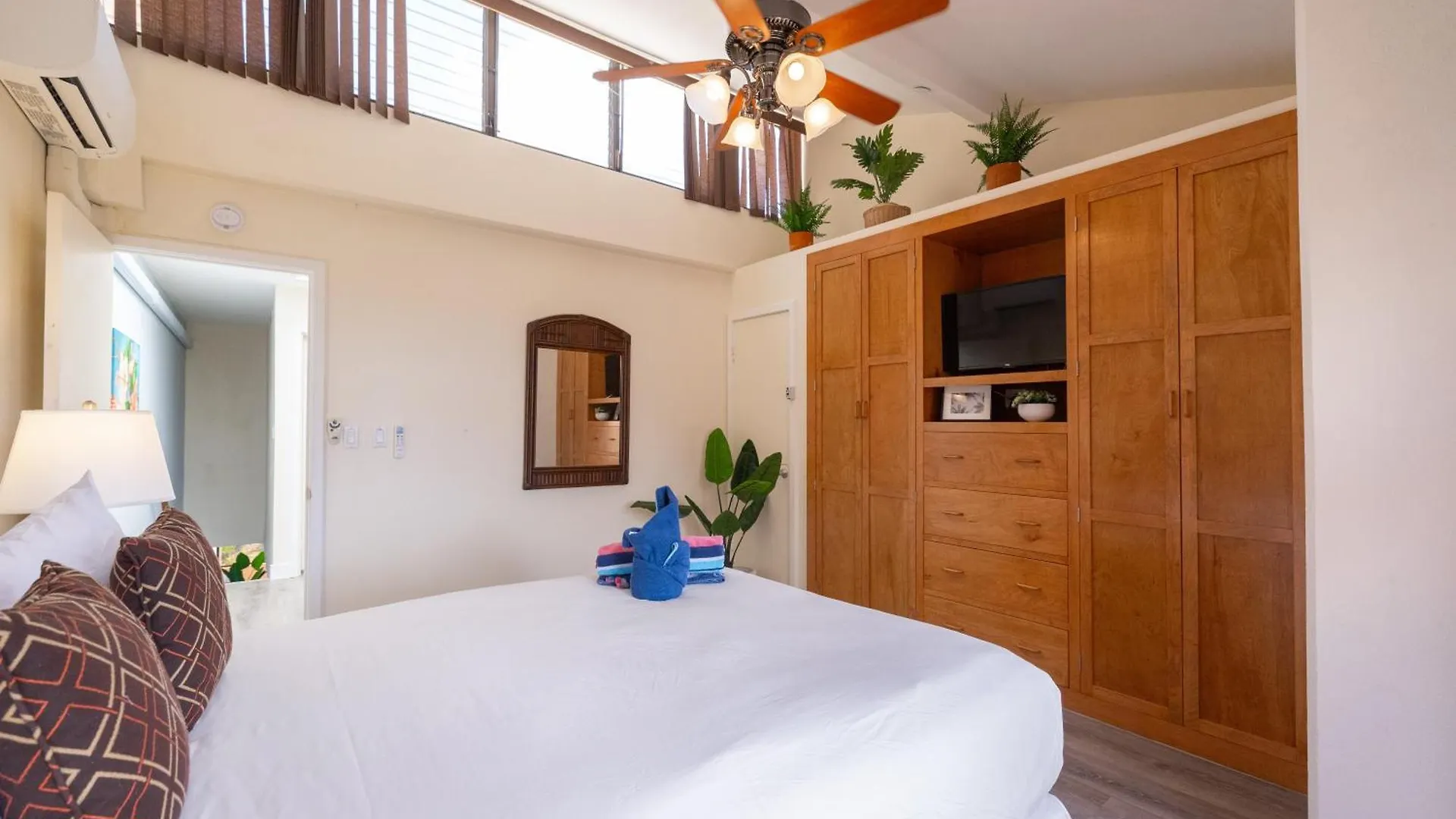 Oceanview Kahana - Walk To & Dining Lahaina