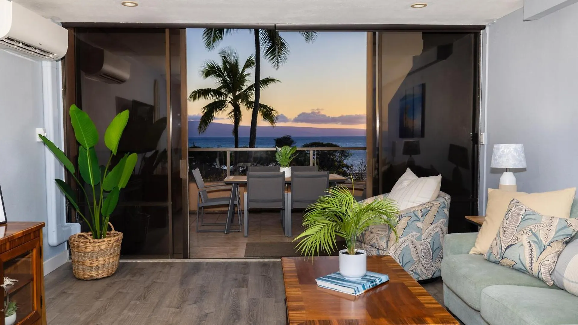 Resort Oceanview Kahana - Walk To & Dining