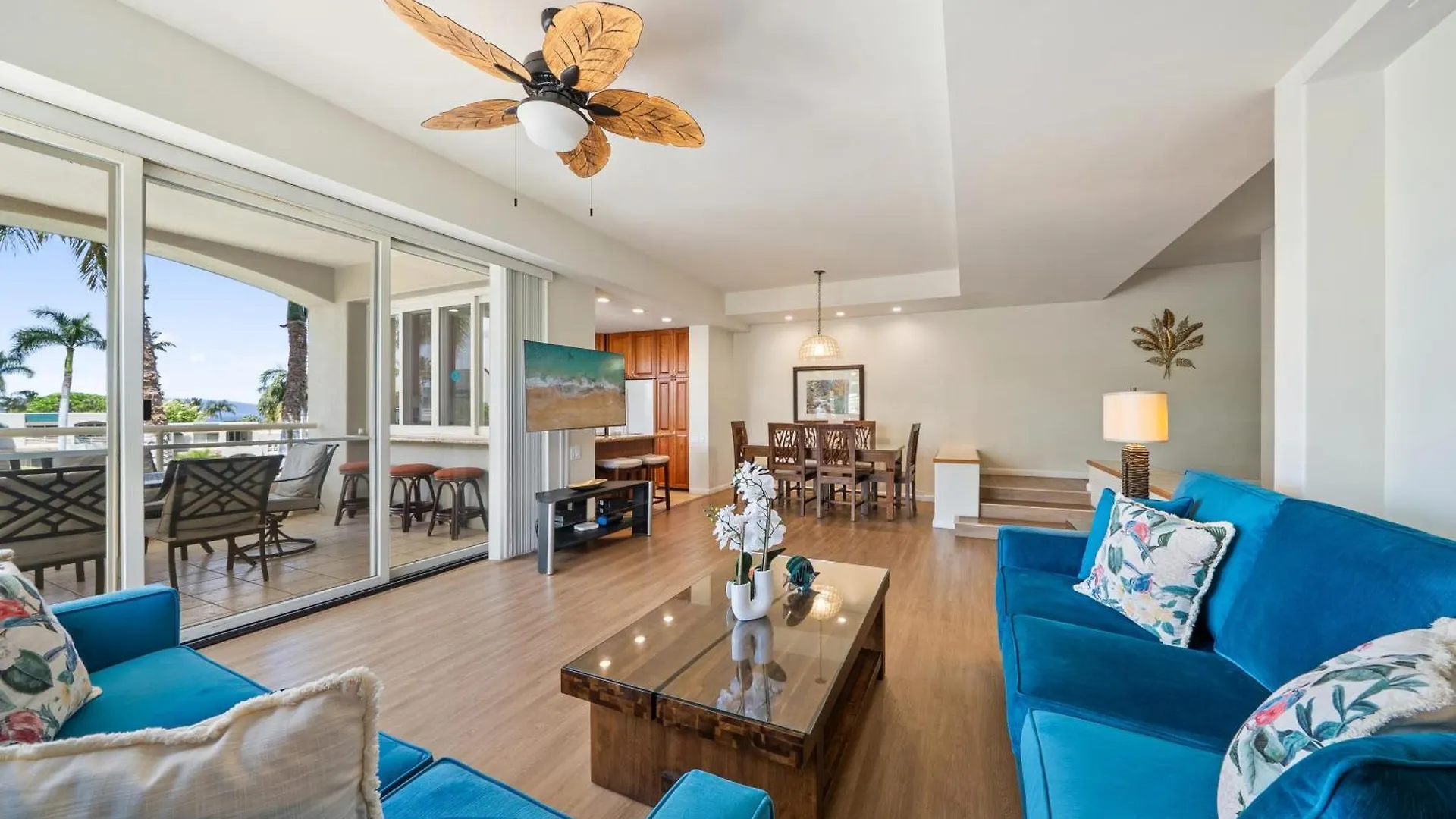 Palms At 1306 *