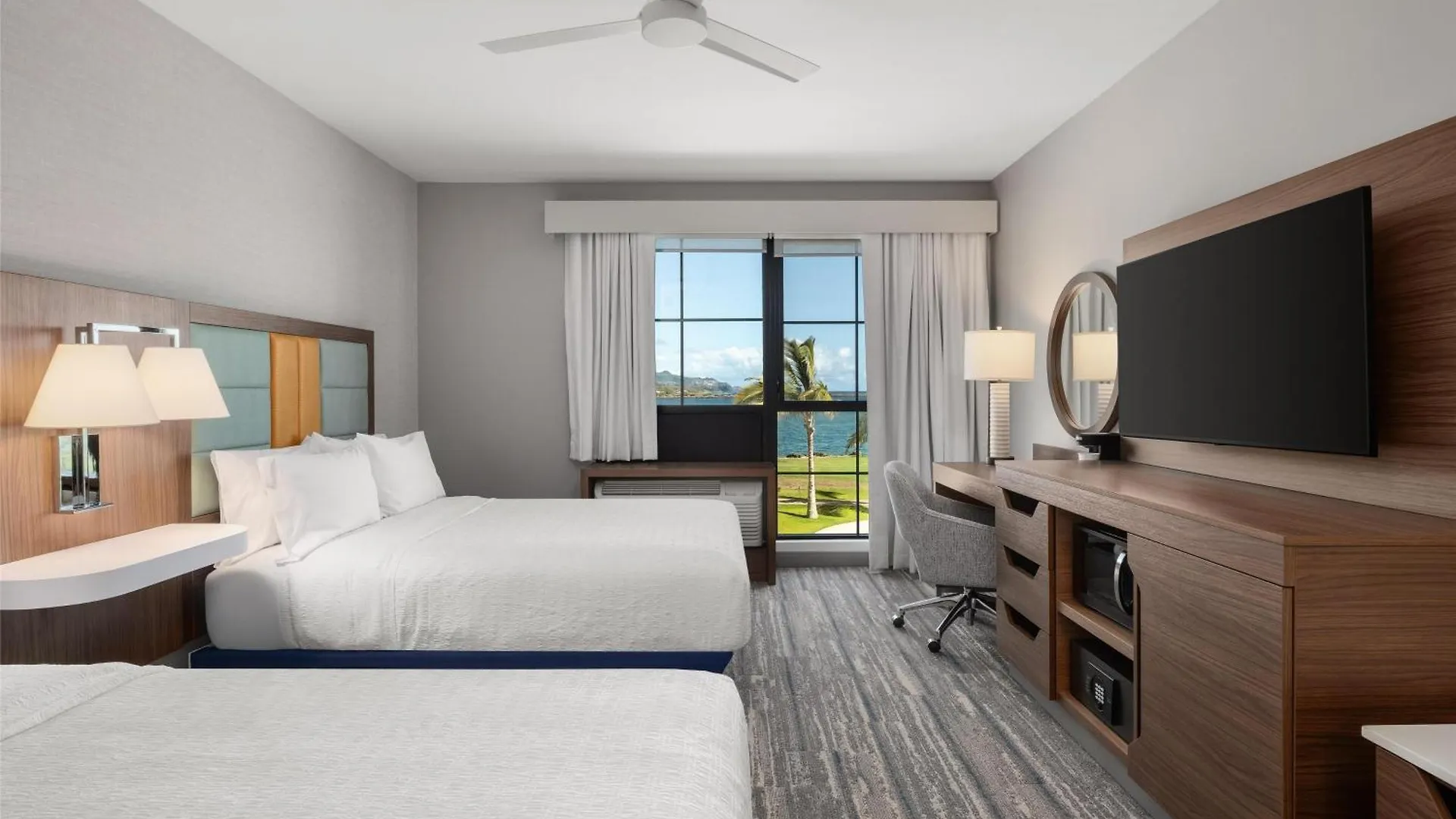Hotel Hampton & Maui North Shore 3*
