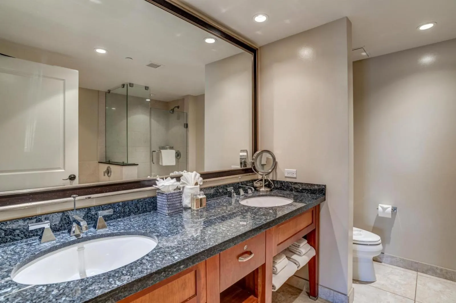 Kbm Stunning Ocean Views Spacious 4-bedroom Honua Kai Collection Multi Unit Listing Same Floor 2 Free Cars Hkh-43442 * 카아나팔리