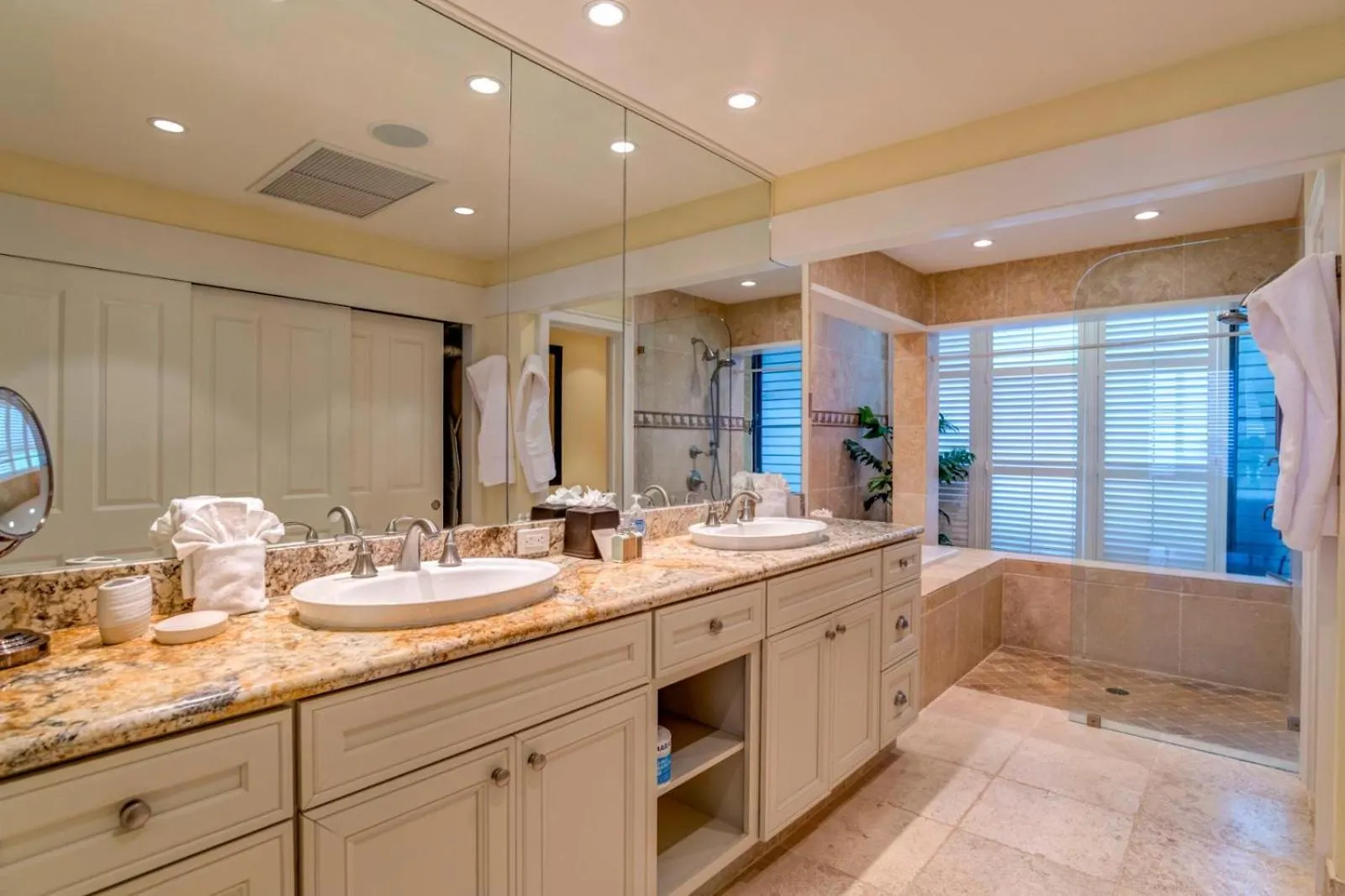 Apartmán Spacious 5-bedroom Bay Collection - Multi Unit Listing - Ocean Views - 3 Free Cars