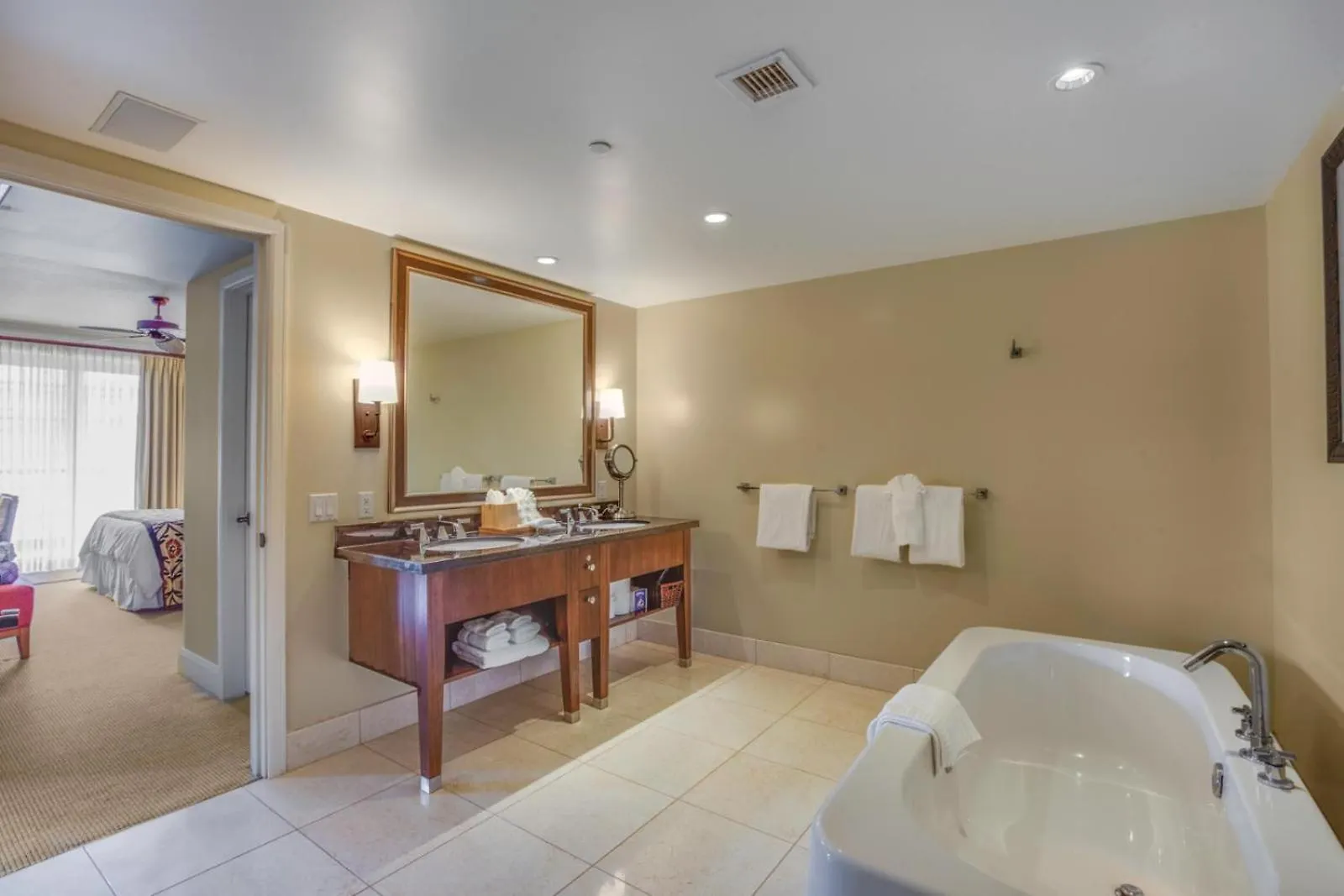 Spacious 6-bedroom Honua Kai Collection - Multi Unit Listing - Same Floor - Ocean Views - 2 Free Cars Hkh-50304 Appartement