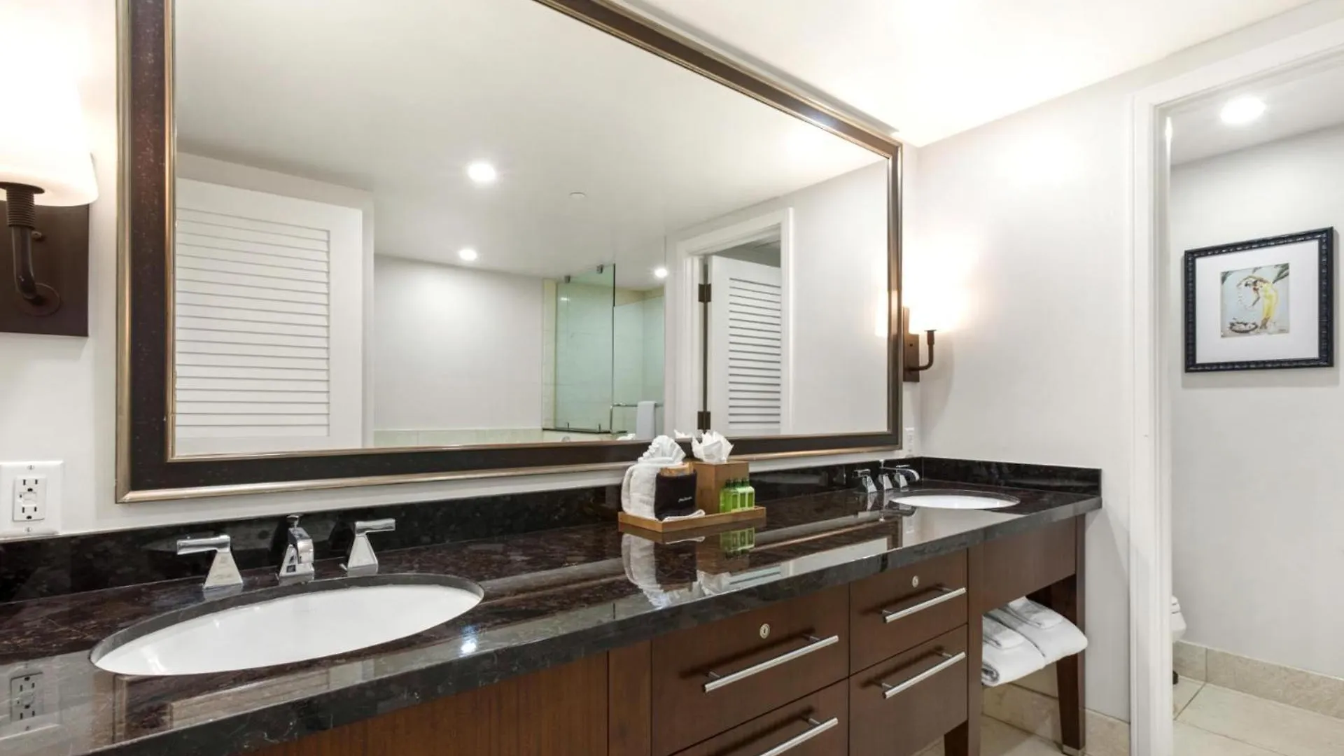 Apartment Kbm - Free Car - Honua Kai Hokulani - Ocean View - 6-bedroom Multi Unit Listing Perfect For Families Hkh-203 Hkh-204