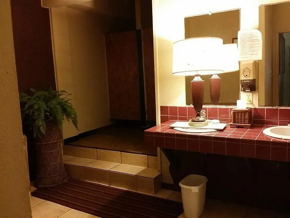 Hotel City Maui 2 Wailuku