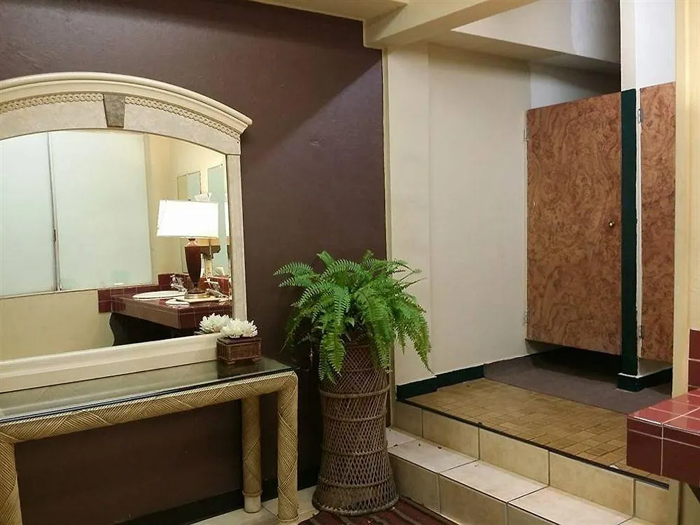 Hotel City Maui 2 Wailuku