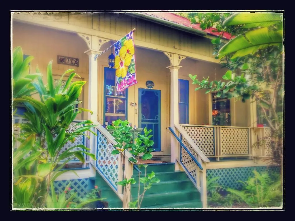 Bed & Breakfast Haiku Inn 3*