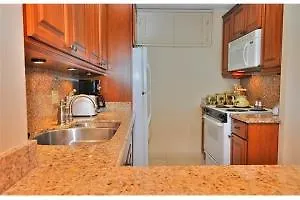 Mahana #305 1 Bedroom By Redawning Hotel 3*