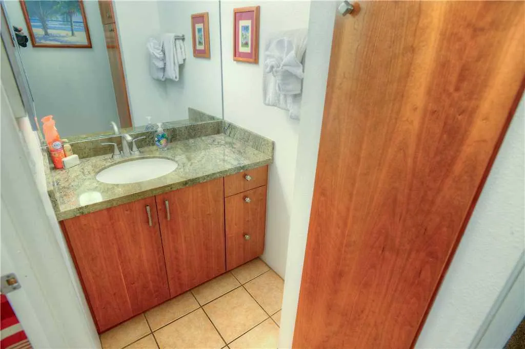 Kihei Akahi D-109 - One Bedroom Apartment *