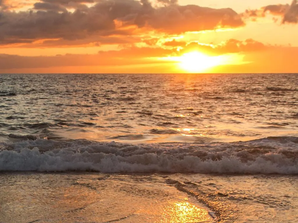 Apartment Beautiful 1br At Ali'i Kai, South With Ocean Views, Wi-fi, Split Ac, Parking
