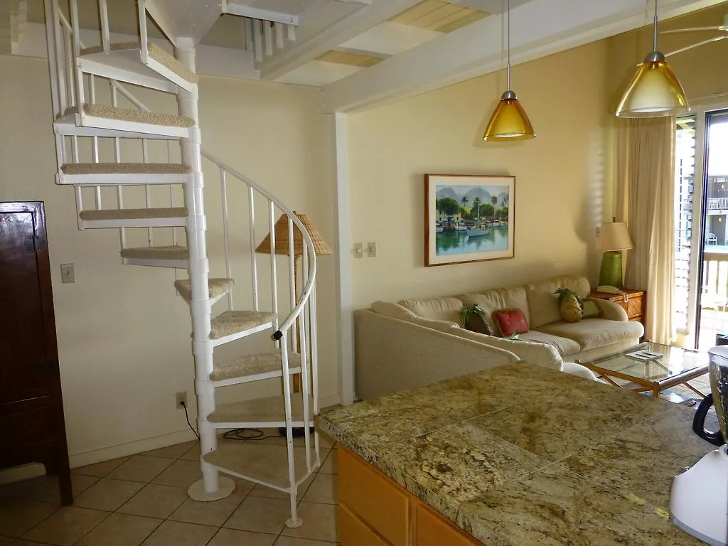 Mahina Surf Aparthotel Lahaina