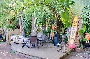 Tiki Beach Hostel-At The Beach In Lahaina * Lahaina