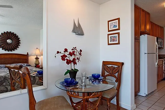 Noelani Condominium Resort 3*