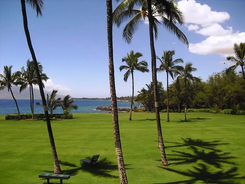 Kihei Surfside By Hawaii מלון דירות 3*
