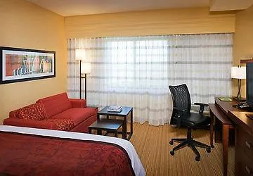 Courtyard By Marriott Maui Airport Hotel Kahului