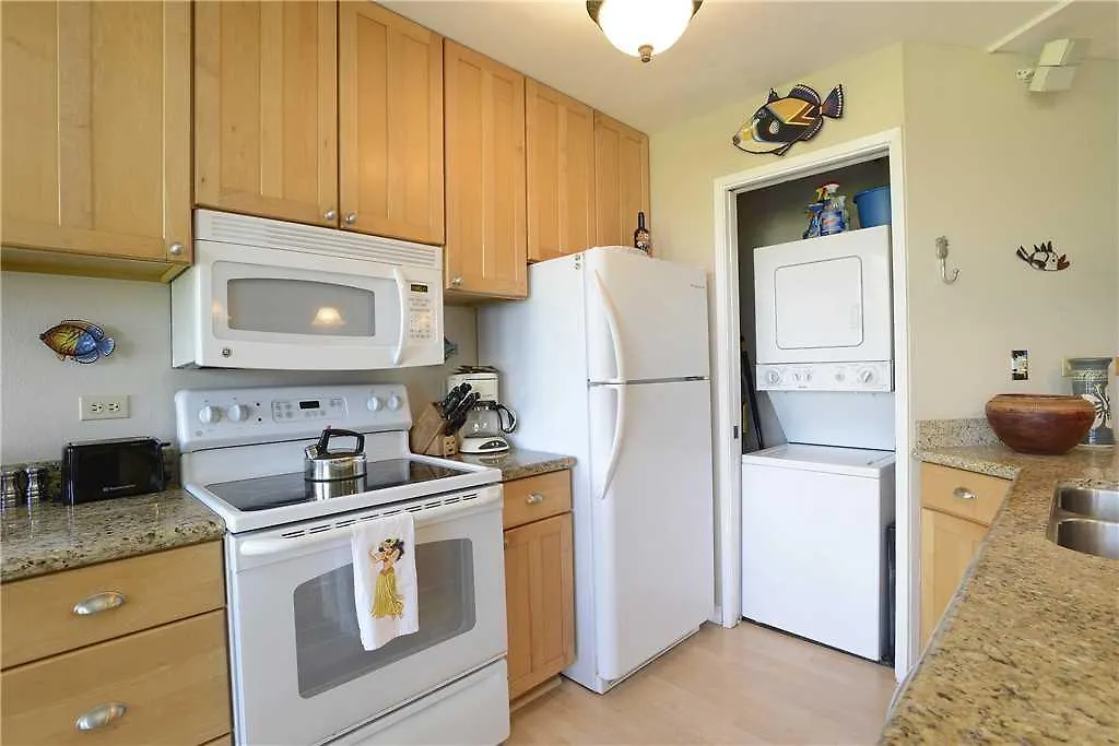Maui Sunset B-115 - Two Bedroom *