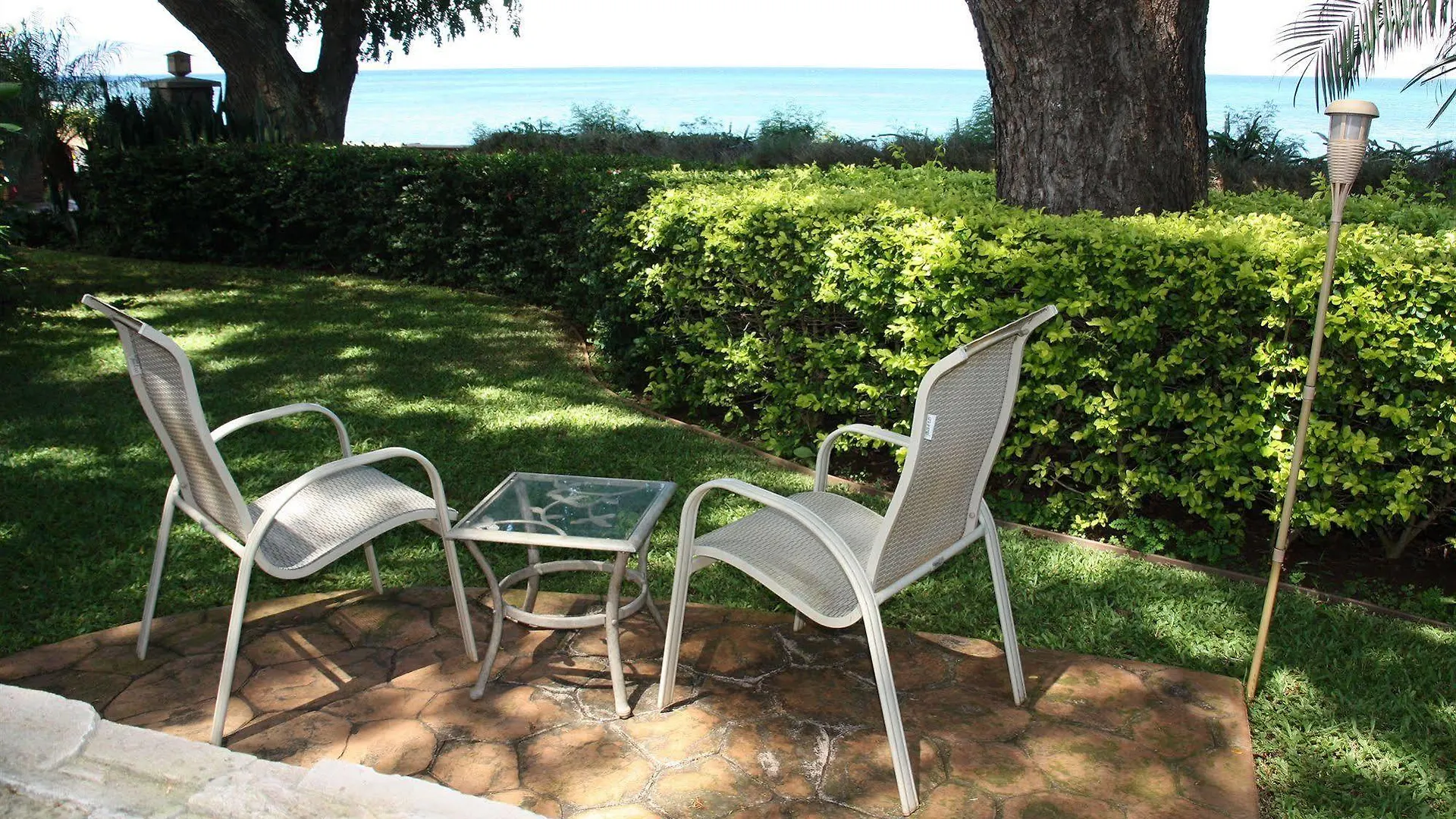 Maui House 3*