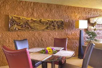 Kanai A Nalu Otel 4*