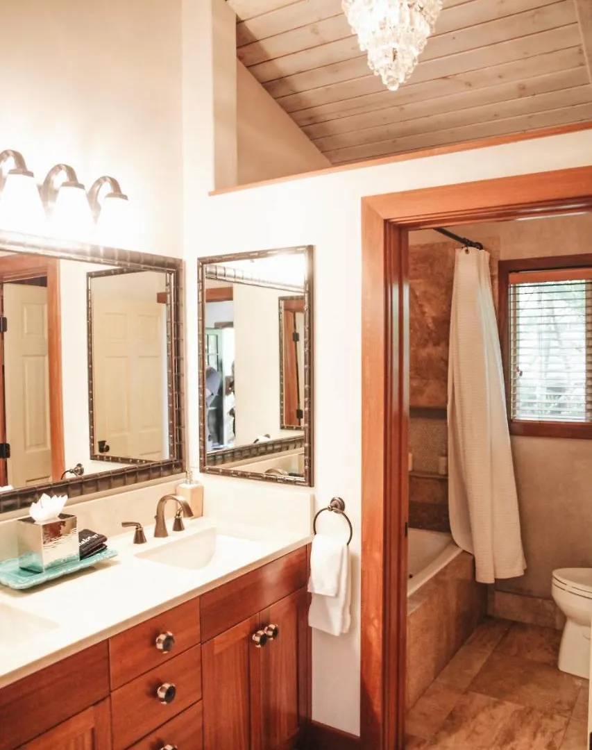 Hotel Paia Inn