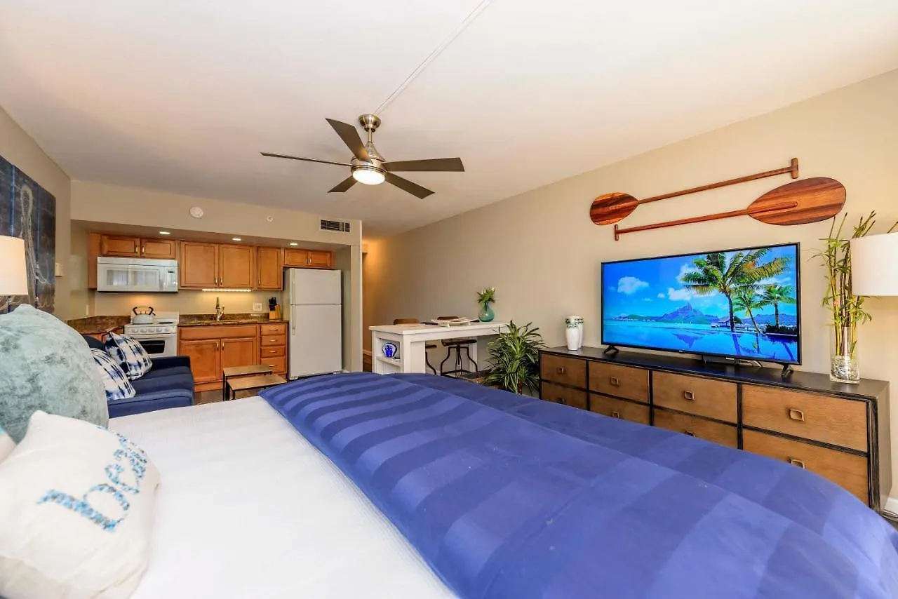Royal 119 Kahana