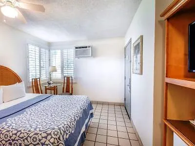 Days By Wyndham Maui Oceanfront