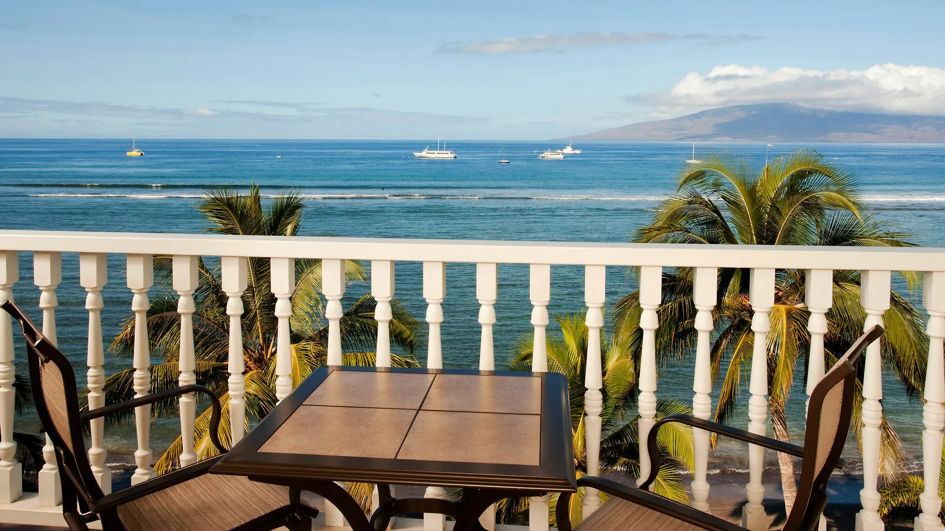 Shores * Lahaina