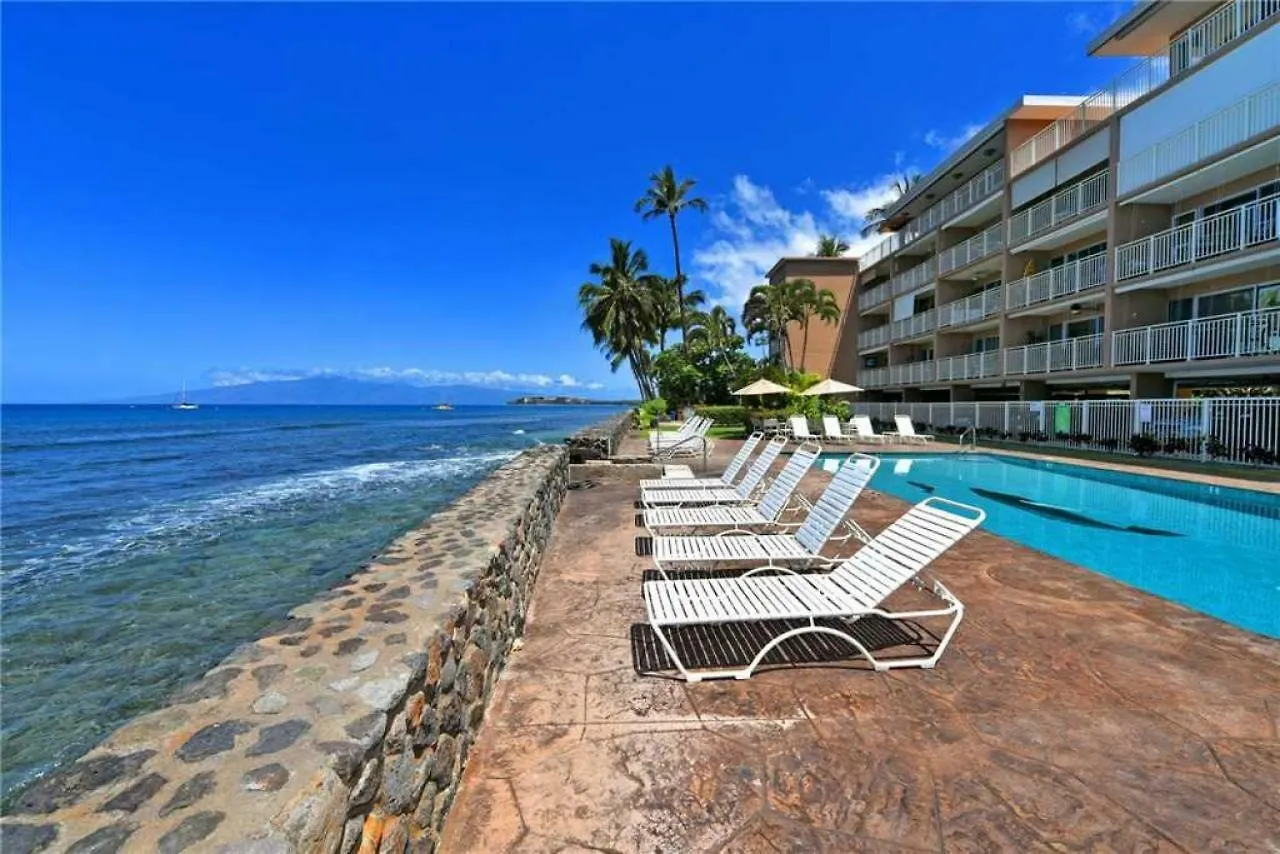 1 Bedroom Ocean Front In Town - Sleeps 4 - Roads #204 *