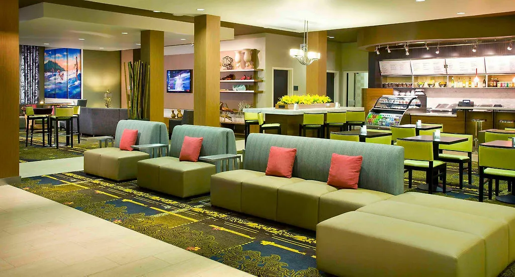 Courtyard By Marriott Maui Airport Hotel Kahului