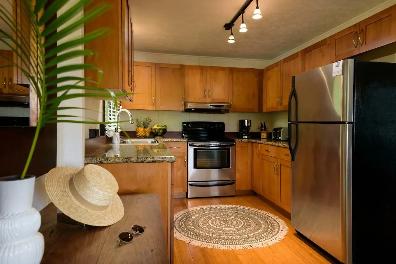 Paia Inn