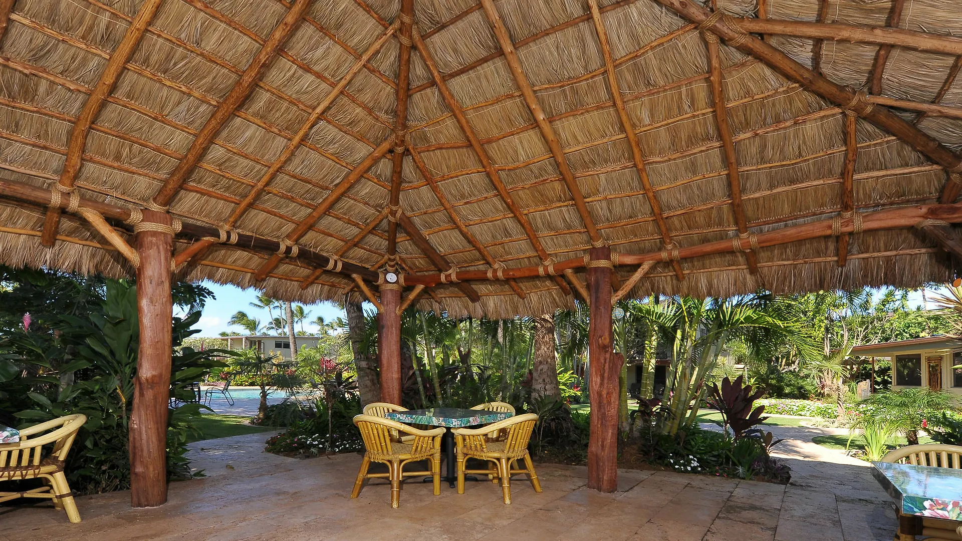 Hotel The Mauian 3*