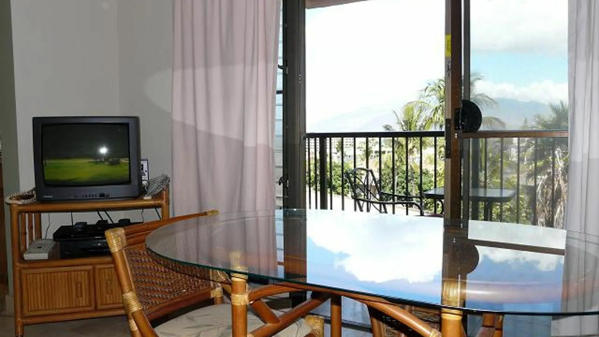 Kihei Akahi D-109 - One Bedroom * Waikapu