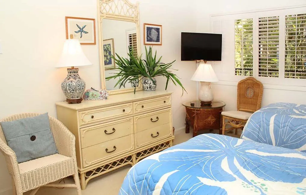 Makena Surf- Coraltree Collection