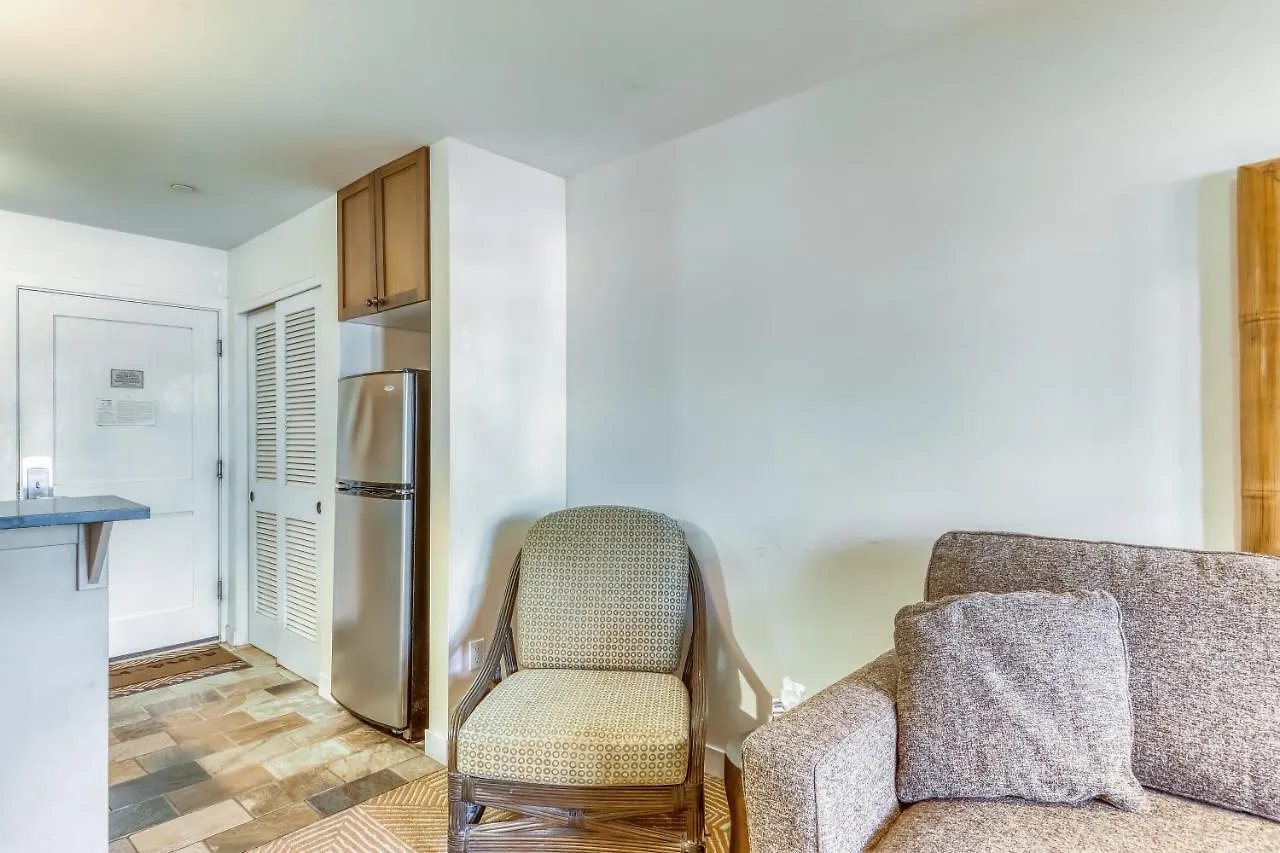 Aina Nalu Apartahotel