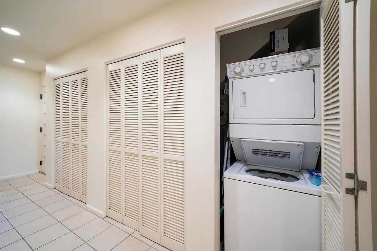 Maui Kamaole J-104 - Private Lanais, Split Ac Holiday home *