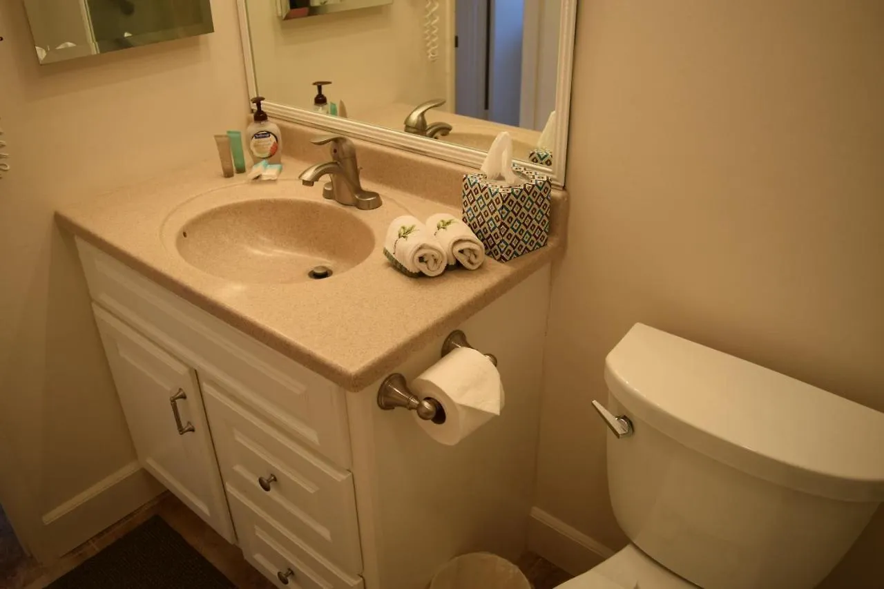 Menehune Shores 402 Apartment Kihei