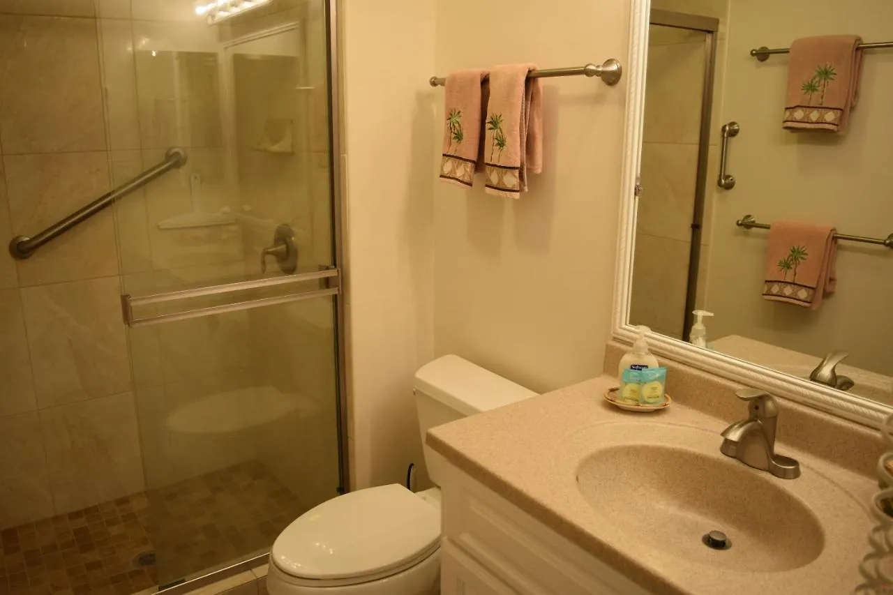 Menehune Shores 402 Apartment