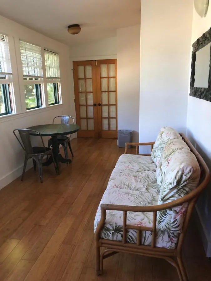 Banyan Tree Retreat Bed & Breakfast