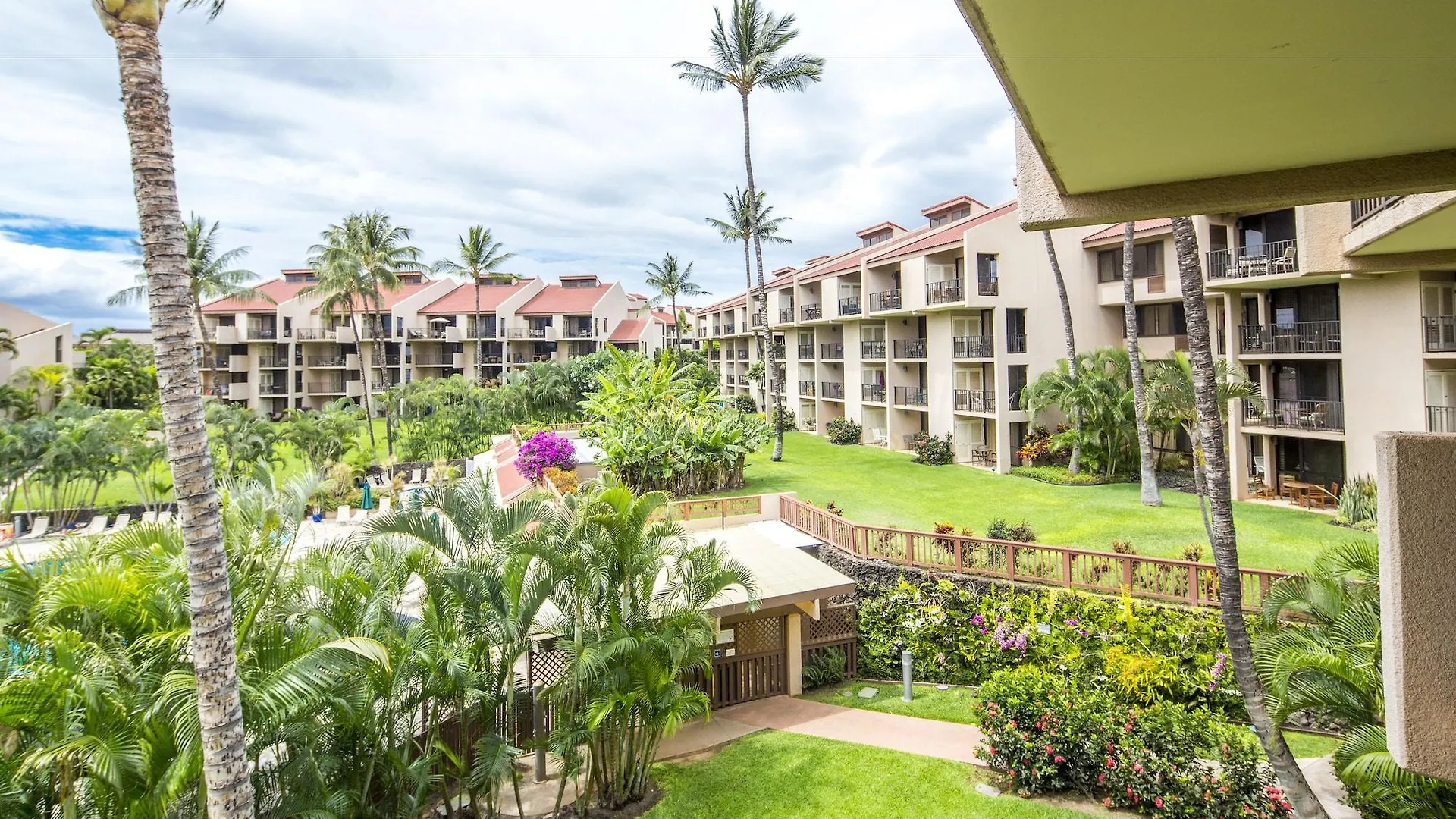Aparthotel Castle Kama'ole Sands 3*
