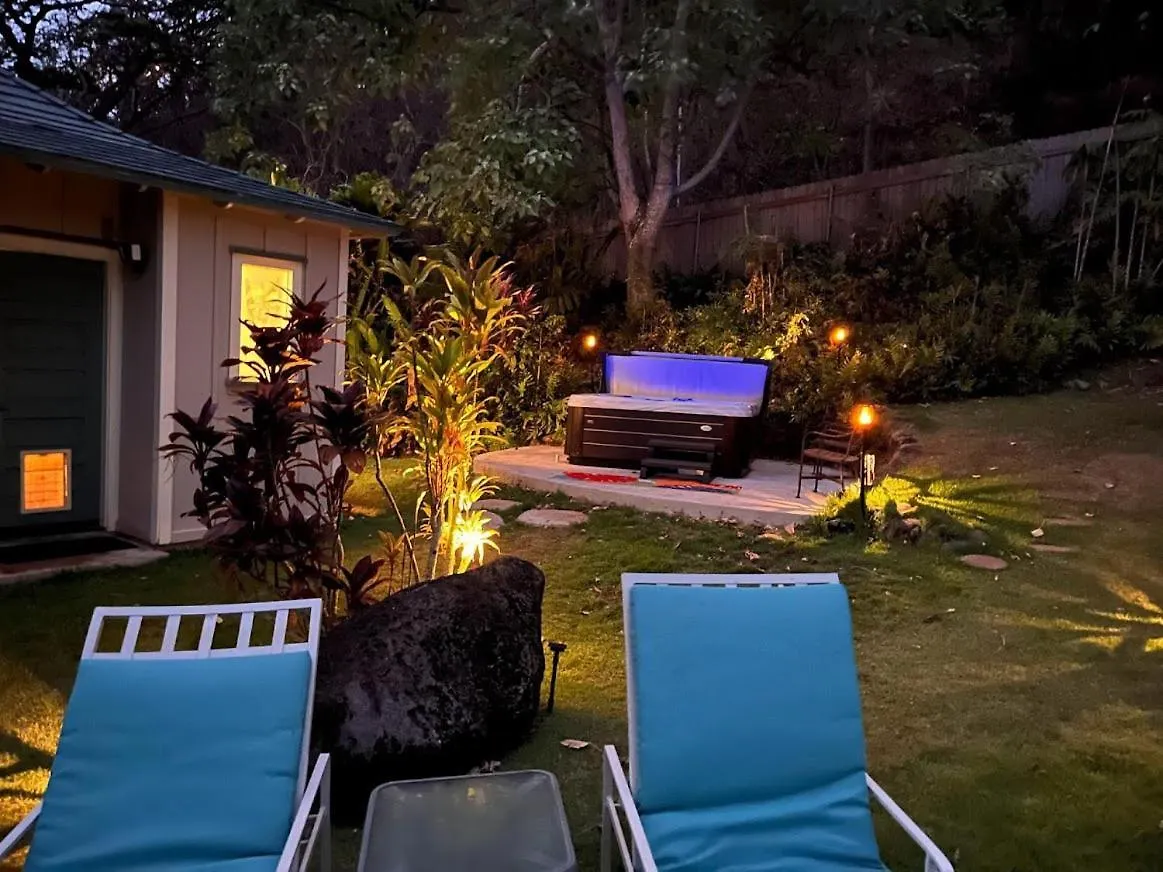 Iao Valley Bed and Breakfast 3*