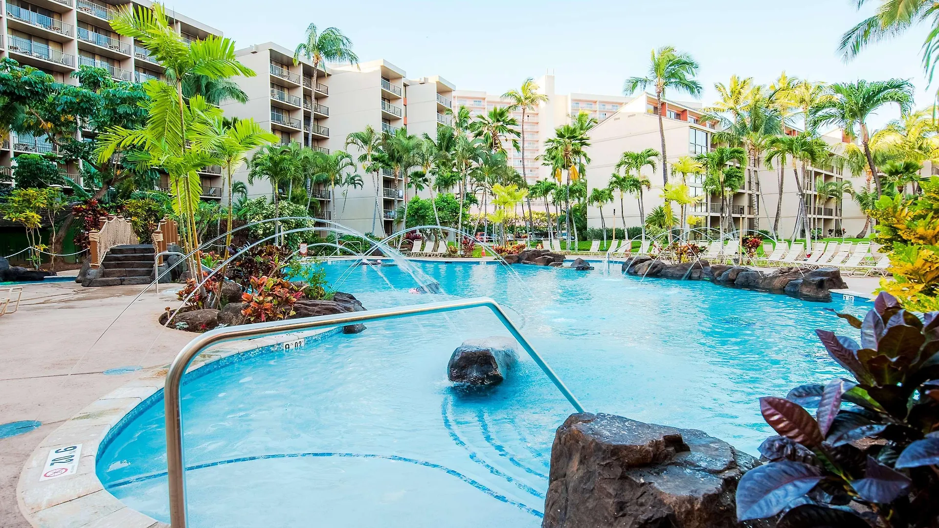 Апарт-отель Aston Kaanapali Shores 4*