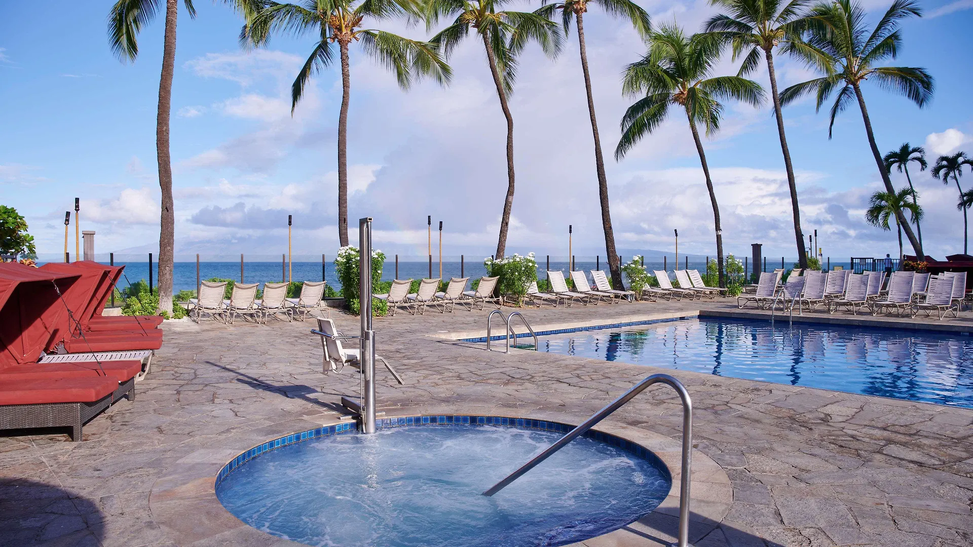 Aston Kaanapali Shores Апарт-отель 4*
