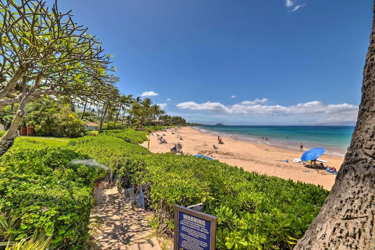 Gorgeous Oceanfront Kihei With Balcony! Apartment