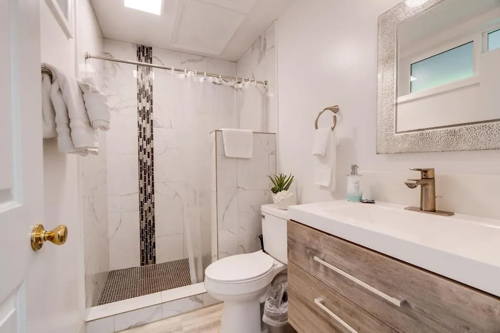 Unit 16 Maui Ohana Modern